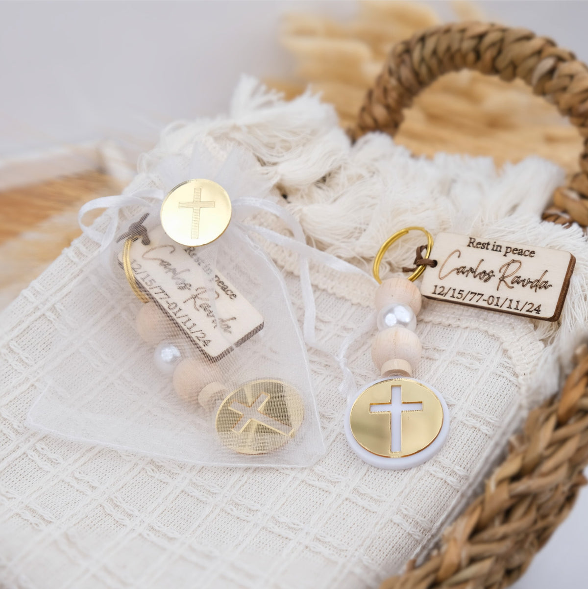 Elegant Memorial Cross Keychain Favors for Guests