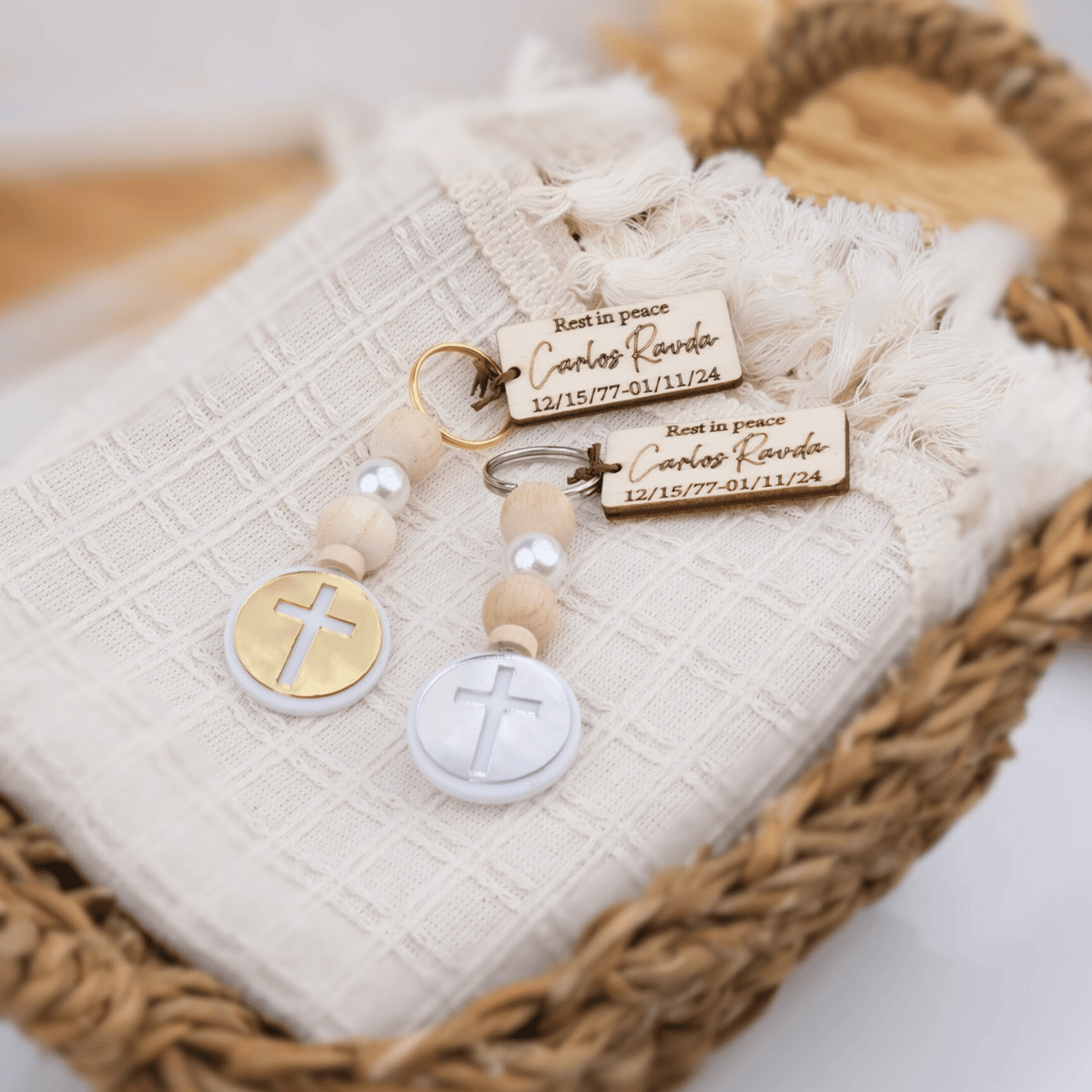 Elegant Memorial Cross Keychain Favors for Guests - CRAFT ROSARIES